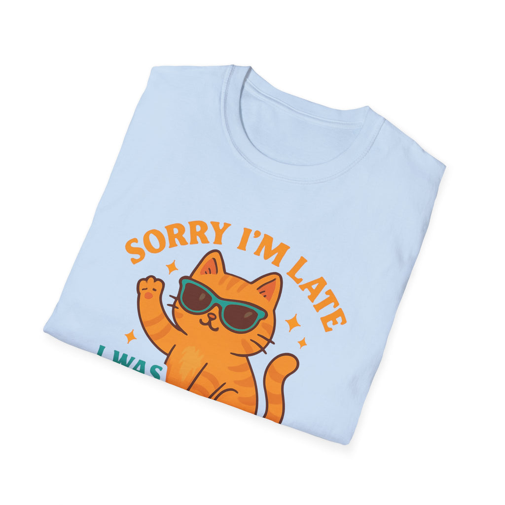 Cat Lover T-Shirt - Funny Retro Graphic Tee for Cats Lovers, Humor Gift for Pet Owners, Ideal for Birthdays or Casual Wear