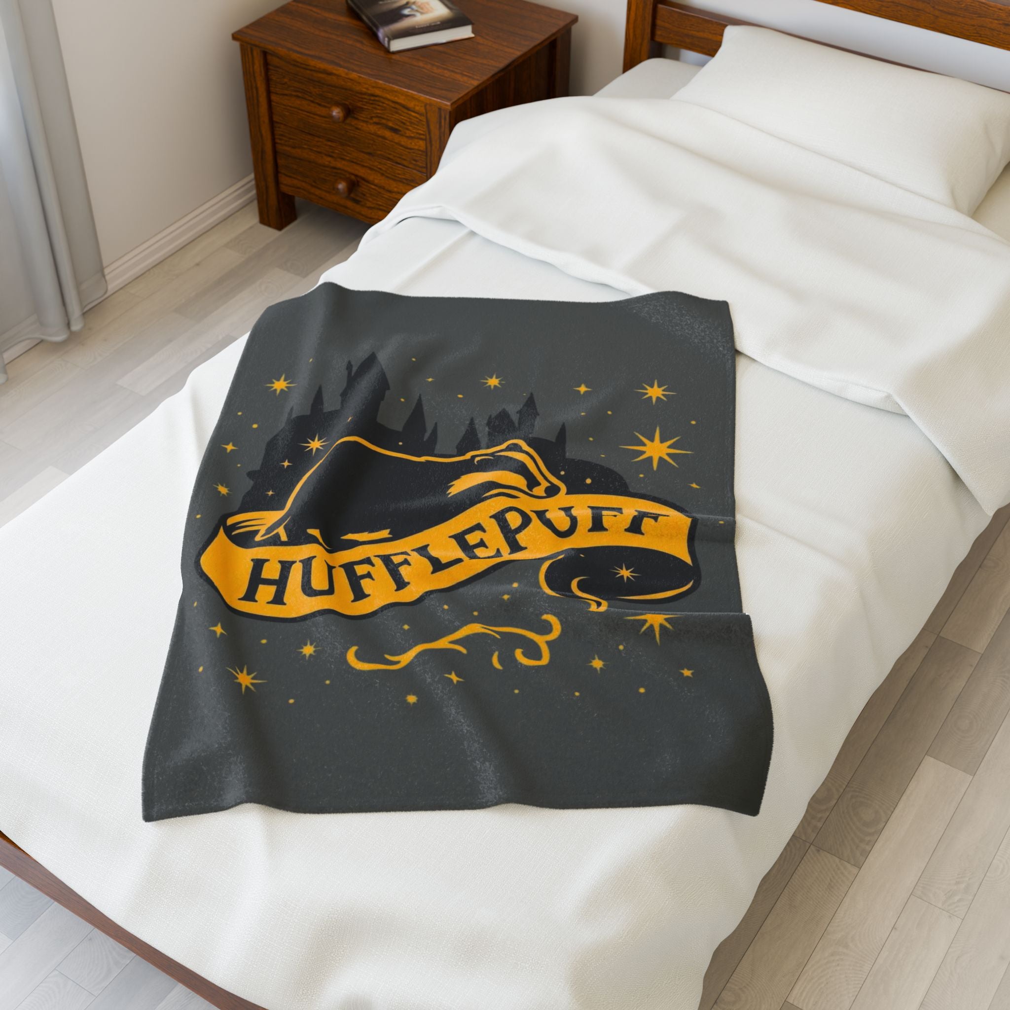 Hufflepuff Velveteen Plush Blanket | Hogwarts House Throw | Harry Potter Inspired Badger Bedding | Hogwarts House Crest
